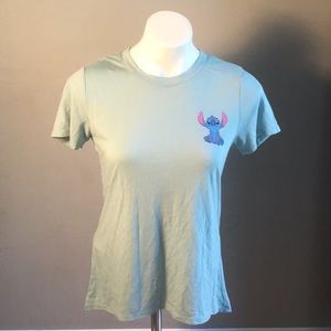 Disney shirt size M
